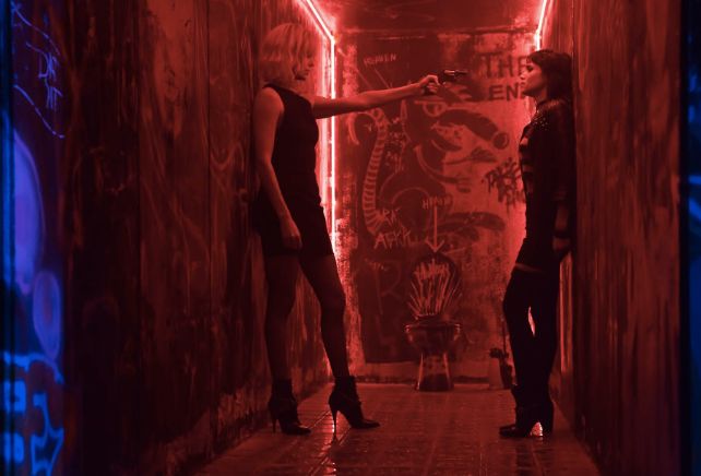 “查理兹·塞隆”尺度最大的5部电影，真是一部比一部精彩-第4张图片-旧杳电影网