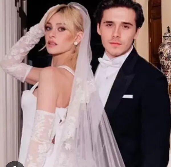 圣诞抓马升级，贝克汉姆夫妇和大儿子布鲁克林决裂取关！外婆和奶奶无辜受伤-第7张图片-旧杳电影网