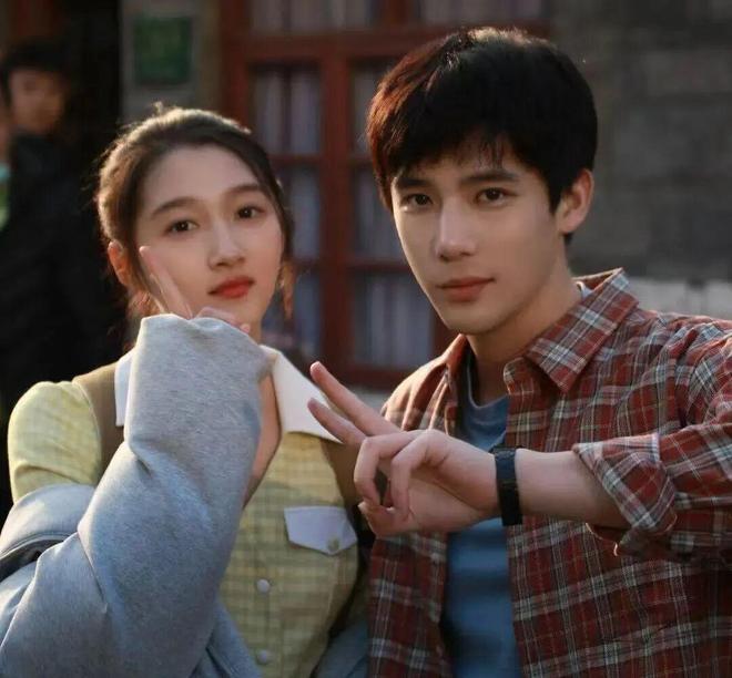 韩红为小洛熙发声？王安宇关晓彤恋情？虞书欣签约乐华？张柏芝写好遗嘱？00后资源咖碰瓷影后？-第4张图片-旧杳电影网