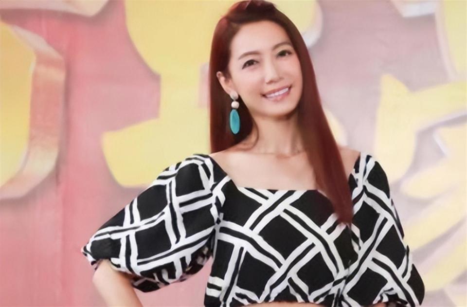 她出道31年绯闻不断，无戏可拍后当了瑜伽老师，46岁嫁给普通厨师-第8张图片-旧杳电影网