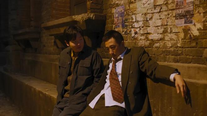 央视年代剧《老舅》开播！看完4集，我断言：这部剧又要火向全国-第24张图片-旧杳电影网