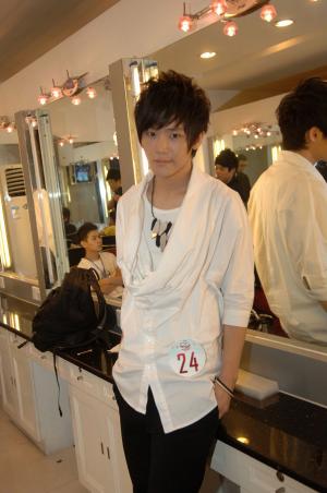 李炜-第1张图片-旧杳电影网