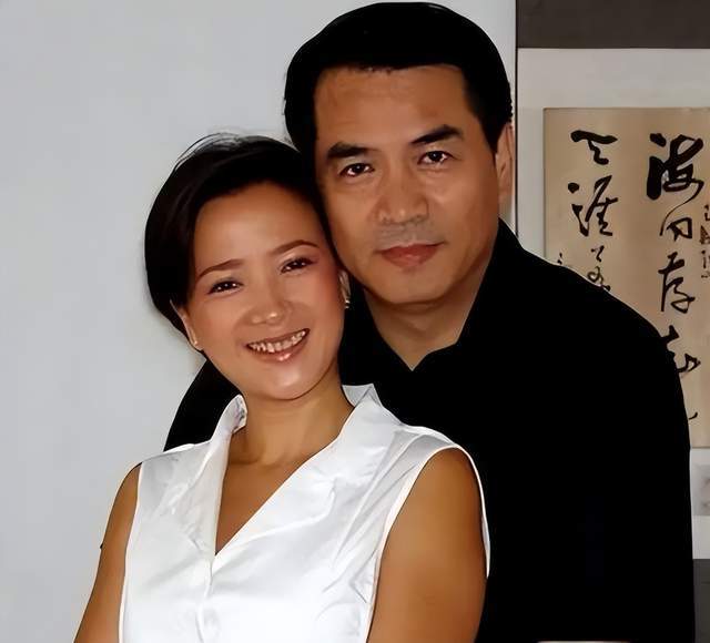 网传廖京生不离不弃照顾生病的何晴10年，廖京生的回应来了！-第17张图片-旧杳电影网