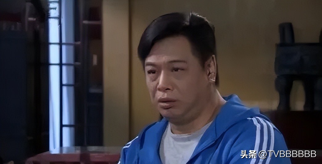 保重！64岁“星爷御用配角”近况曝光，六年前中风瘫痪半身不遂-第3张图片-旧杳电影网