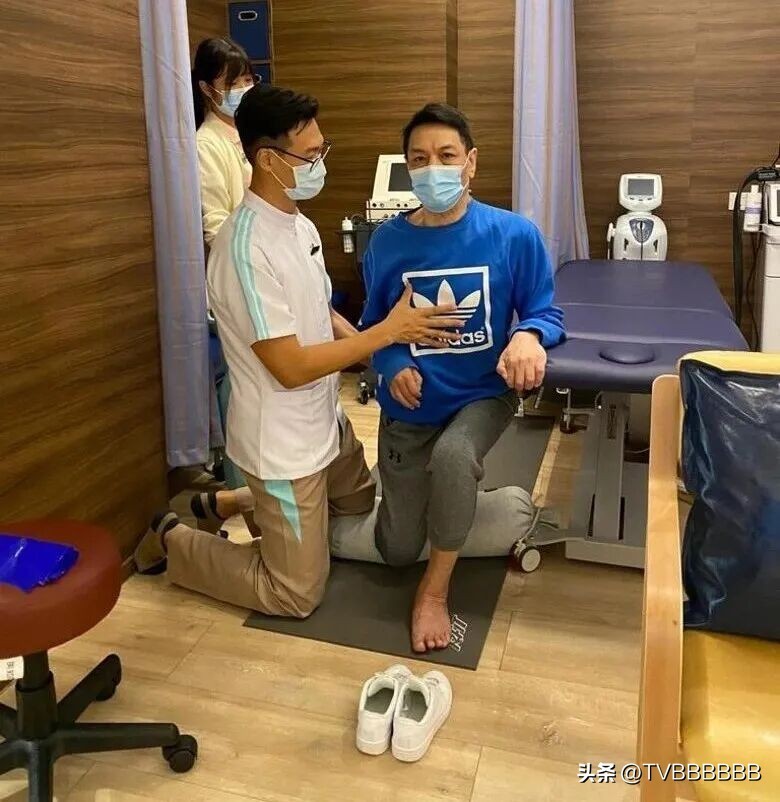 保重！64岁“星爷御用配角”近况曝光，六年前中风瘫痪半身不遂-第7张图片-旧杳电影网