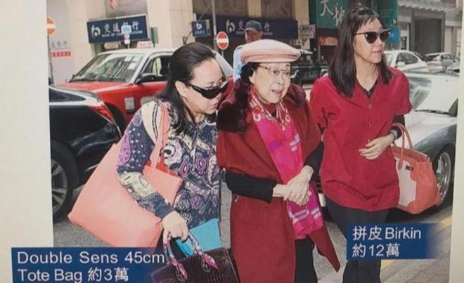 甘比、刘銮雄同框，家庭地位反转！她不背爱马仕，织毛衣做自己…-第31张图片-旧杳电影网