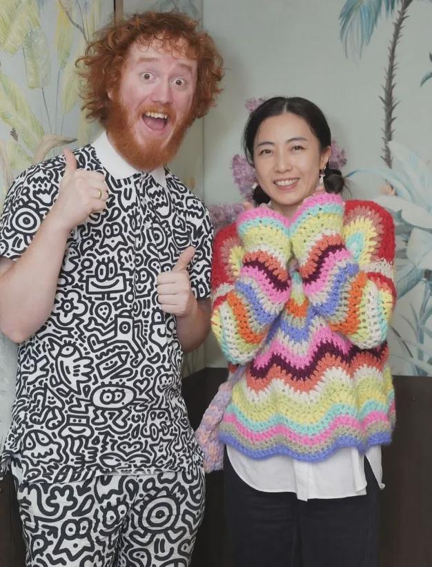 甘比、刘銮雄同框，家庭地位反转！她不背爱马仕，织毛衣做自己…-第45张图片-旧杳电影网