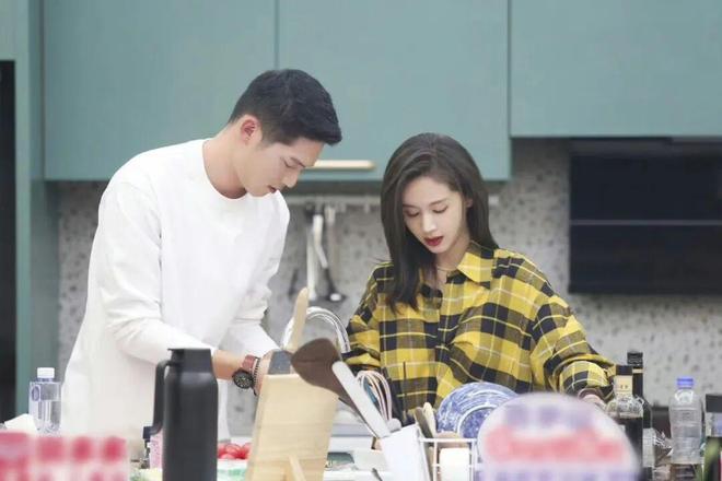 分手后，她事业更好了？-第12张图片-旧杳电影网