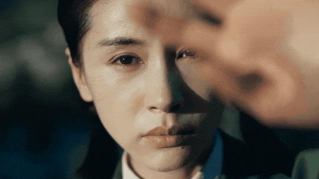 分手后，她事业更好了？-第18张图片-旧杳电影网