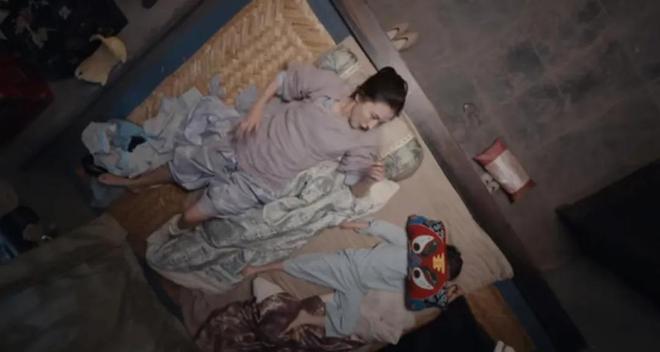 给2025年“演技最好10位女演员”排个名，秦海璐第3，第1实至名归-第14张图片-旧杳电影网