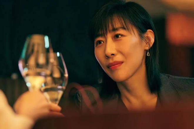 给2025年“演技最好10位女演员”排个名，秦海璐第3，第1实至名归-第38张图片-旧杳电影网