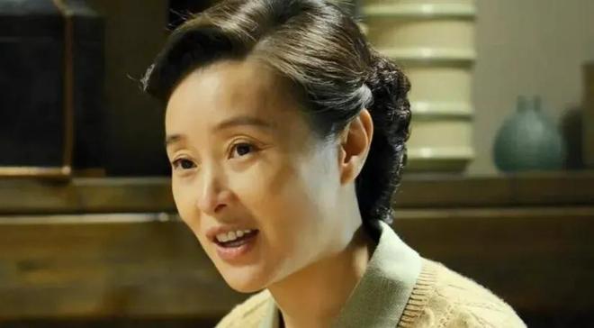 给2025年“演技最好10位女演员”排个名，秦海璐第3，第1实至名归-第64张图片-旧杳电影网