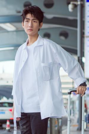 张皓伦-第1张图片-旧杳电影网