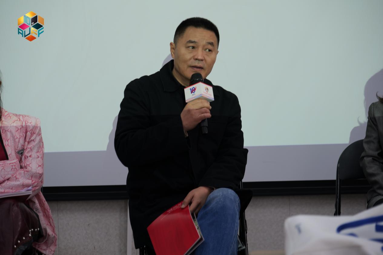 编剧高大庸担纲亚洲大学生电影展AI单元评委:以传统叙事智慧锚定影像未来-第4张图片-旧杳电影网 编剧高大庸担纲亚洲大学生电影展AI单元评委:以传统叙事智慧锚定影像未来-第4张图片-旧杳电影网