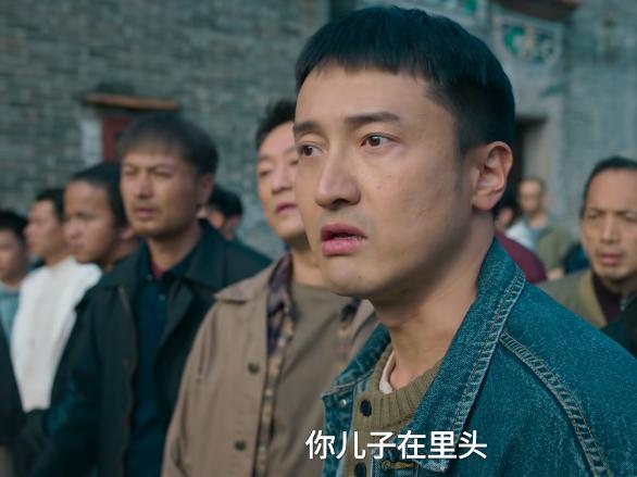 《罚罪2》空降首播热度破5000,看完6集,我想说:扫黑剧又出黑马-第37张图片-旧杳电影网 《罚罪2》空降首播热度破5000,看完6集,我想说:扫黑剧又出黑马-第37张图片-旧杳电影网