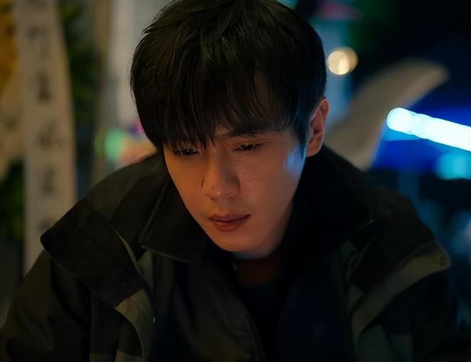 《人之初》热度破23000，看完6集，我想说：悬疑剧又出黑马-第9张图片-旧杳电影网