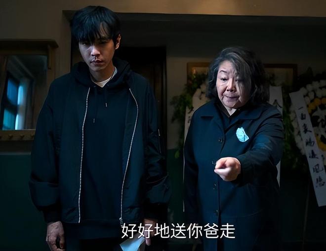 《人之初》热度破23000，看完6集，我想说：悬疑剧又出黑马-第7张图片-旧杳电影网