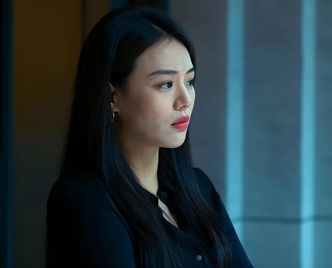 《人之初》热度破23000，看完6集，我想说：悬疑剧又出黑马-第8张图片-旧杳电影网