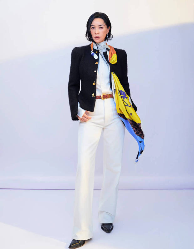 那英最新写真释出！长发及腰超飒，灰色造型尽显优雅-第5张图片-旧杳电影网