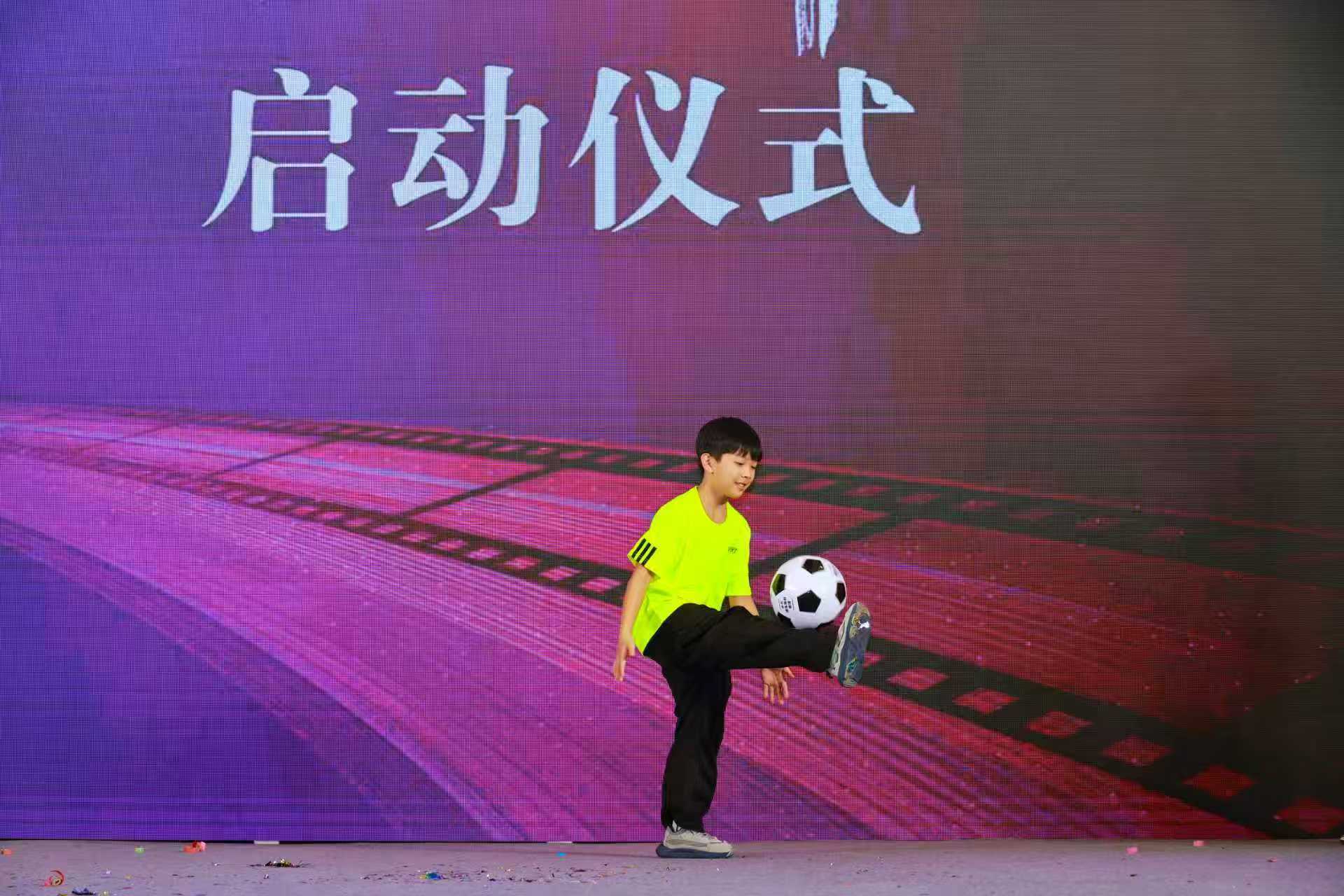 电影《逆锋》启动仪式“燃”遍全场-第15张图片-旧杳电影网