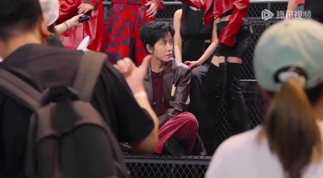 “超女快男”走出来的艺人们后来怎样了？这部纪录片告诉你-第4张图片-旧杳电影网