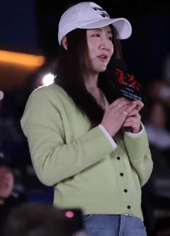 陈梦力挺表哥黄晓明新作，感慨：这还是我认识30多年的哥吗？-第1张图片-旧杳电影网