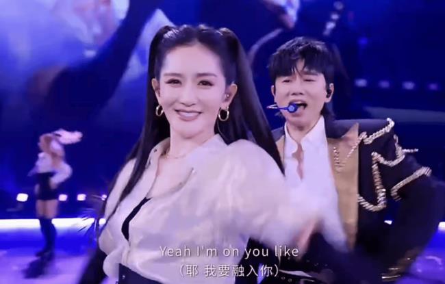 谢娜回应李维嘉在跨年晚会落泪-第1张图片-旧杳电影网