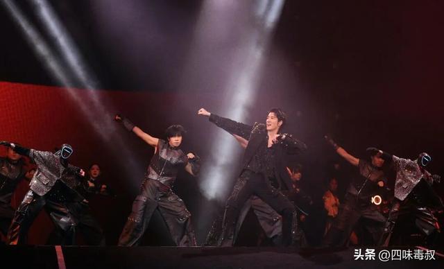 演唱会越来越炫，为啥还有人悄悄离场？-第3张图片-旧杳电影网