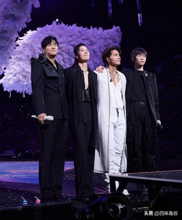 演唱会越来越炫，为啥还有人悄悄离场？-第4张图片-旧杳电影网