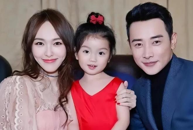 婚变传闻真相大白一个月，唐嫣高调官宣喜讯，终于等到这一天-第6张图片-旧杳电影网