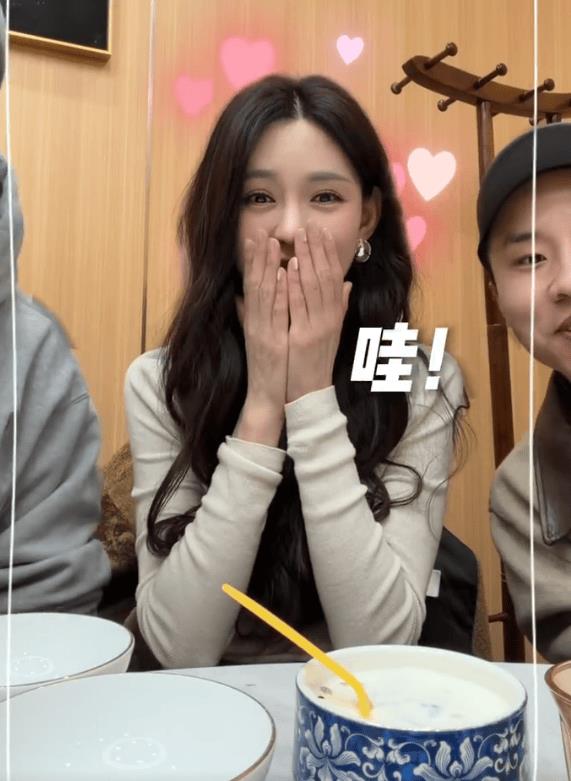 沈梦辰徐志胜聚餐！杜海涛“吃醋”怒锤镜头-第1张图片-旧杳电影网