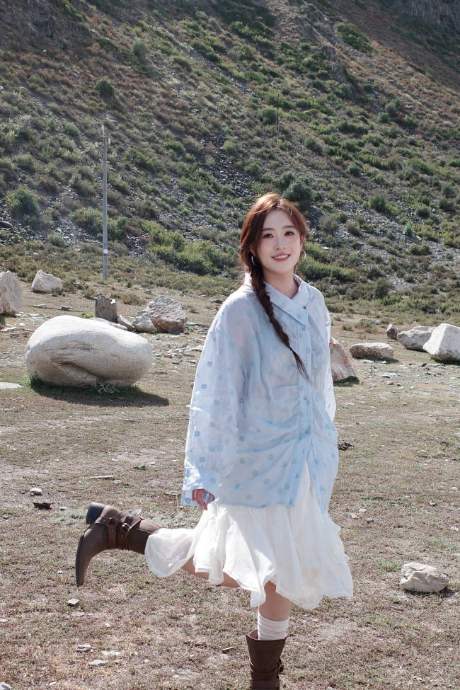 演员王星女友嘉嘉回应网友催婚-第1张图片-旧杳电影网