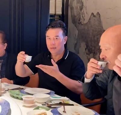 陈佩斯家庭关系真相大白,一场家宴揭开谜底,原来我们都误会了-第3张图片-旧杳电影网 陈佩斯家庭关系真相大白,一场家宴揭开谜底,原来我们都误会了-第3张图片-旧杳电影网