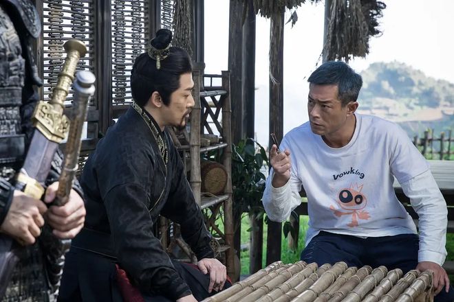 全靠同行衬托，《寻秦记》赢得挺尴尬的-第6张图片-旧杳电影网