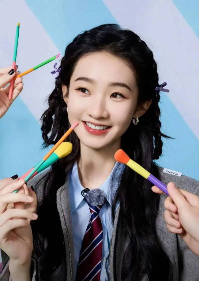 张艺凡方辟谣与范世錡恋情:艺人目前单身-第1张图片-旧杳电影网 张艺凡方辟谣与范世錡恋情:艺人目前单身-第1张图片-旧杳电影网