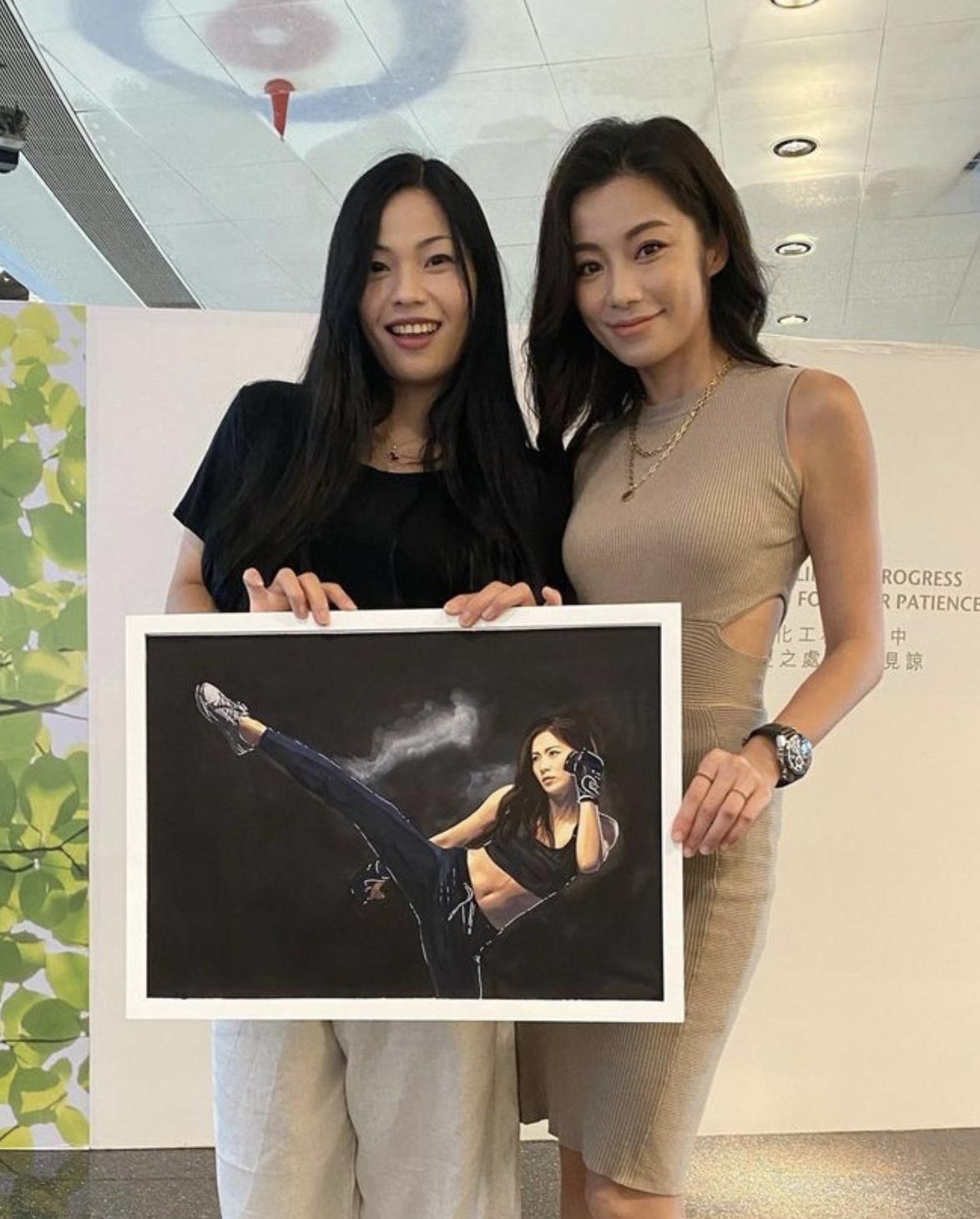 75岁港星小36岁未婚妻被曝已婚，冬至与丈夫在老家吃饭，儿子16岁-第7张图片-旧杳电影网