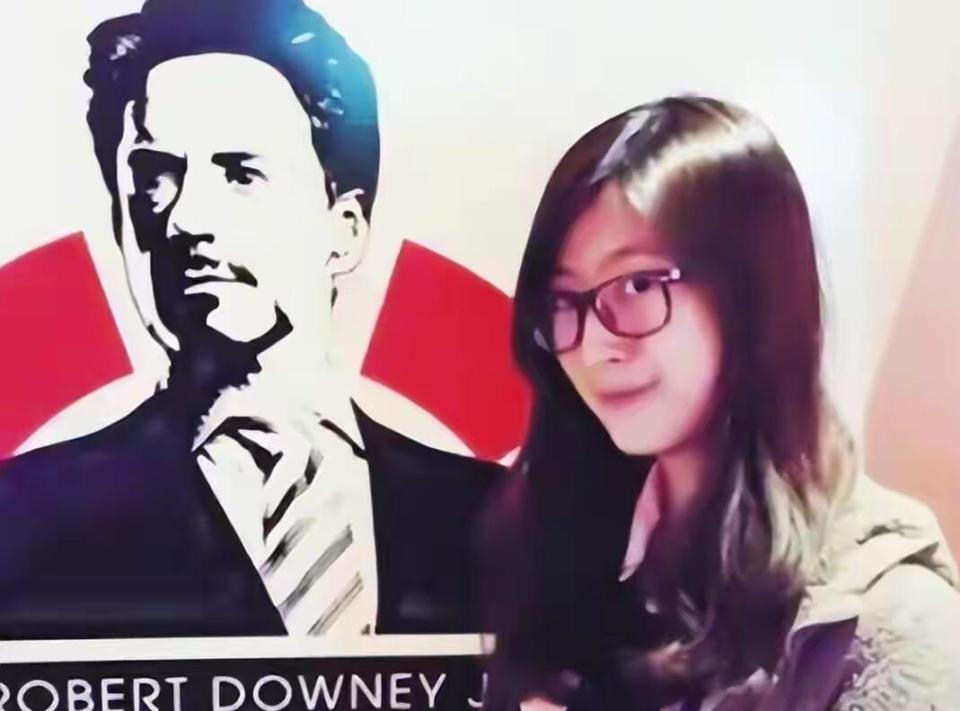 7岁演戏成北电校花，两段婚姻皆遇挫，如今她的幸福在女儿身上延续-第3张图片-旧杳电影网