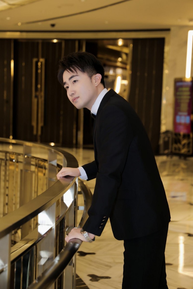 刘德华荣耀征程与王成岳新星锋芒共铸电影璀璨华章-第6张图片-旧杳电影网 刘德华荣耀征程与王成岳新星锋芒共铸电影璀璨华章-第6张图片-旧杳电影网