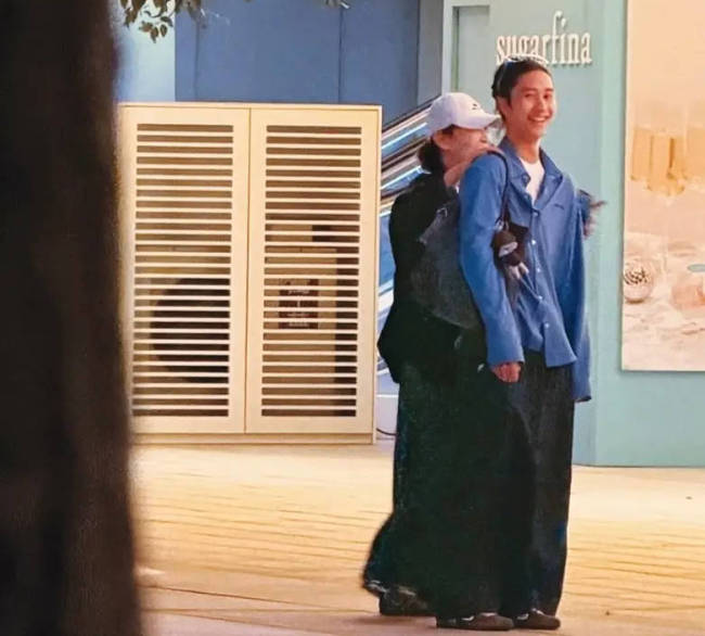 魏如萱与小21岁男友约会照曝光 甜蜜互动引关注-第1张图片-旧杳电影网