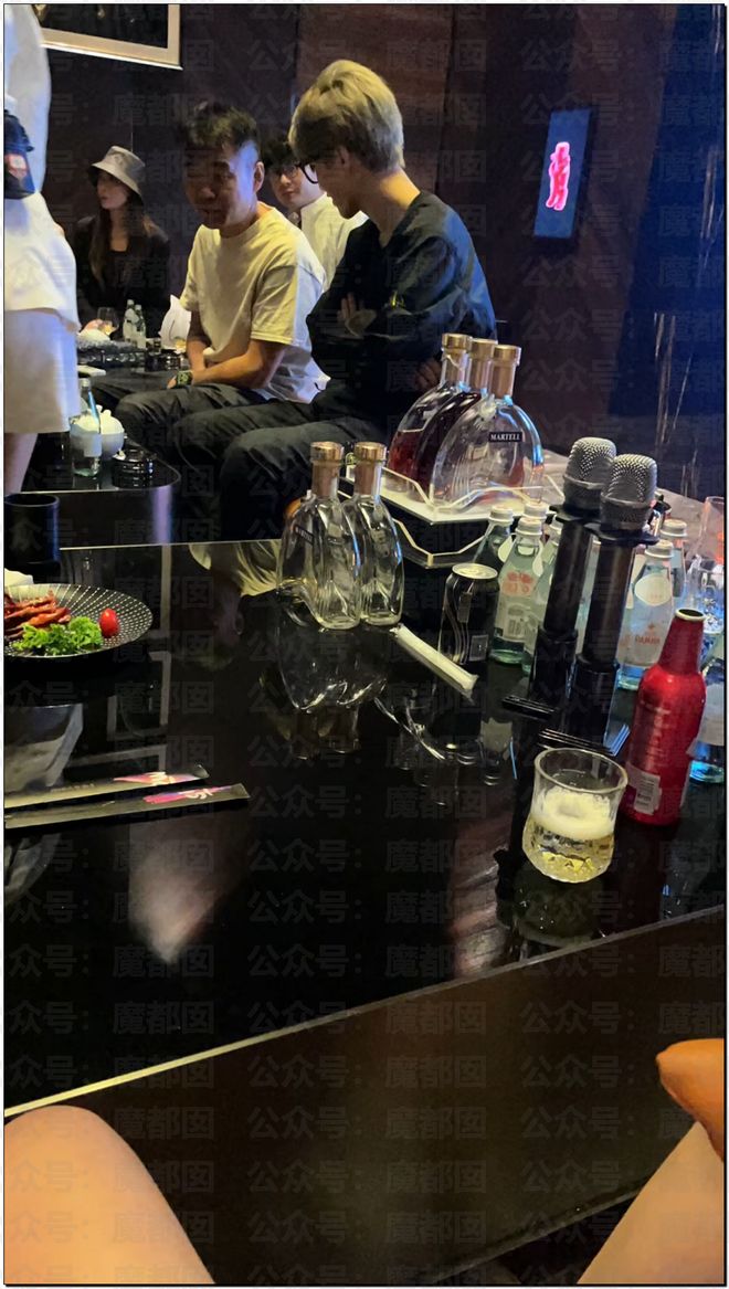 内娱地震!司晓迪自曝睡遍顶流男星!男星“能力”排名第一揭晓-第62张图片-旧杳电影网 内娱地震!司晓迪自曝睡遍顶流男星!男星“能力”排名第一揭晓-第62张图片-旧杳电影网