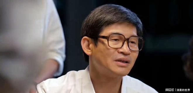 豆瓣8.5！《小城大事》首播封神，央视开年王炸藏不住了-第11张图片-旧杳电影网