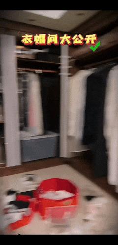 一顿饭11个菜，客厅大得能打球，哭穷的闫学晶害惨“啃老”的儿子-第8张图片-旧杳电影网