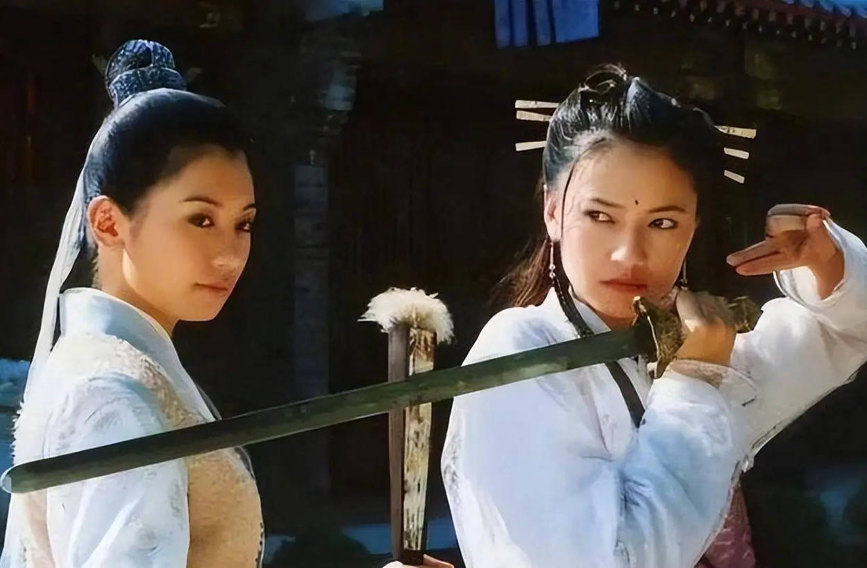 《倚天屠龙记》回忆杀!高圆圆贾静雯晒聚会合照-第6张图片-旧杳电影网 《倚天屠龙记》回忆杀!高圆圆贾静雯晒聚会合照-第6张图片-旧杳电影网