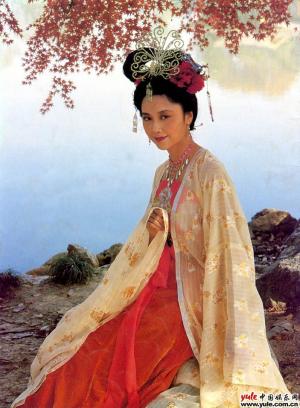 朱琳-第1张图片-旧杳电影网