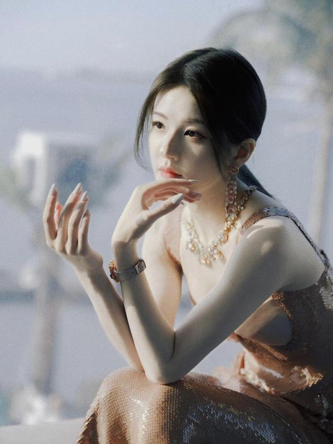 新剧爆红！她迎来事业第二春？-第25张图片-旧杳电影网