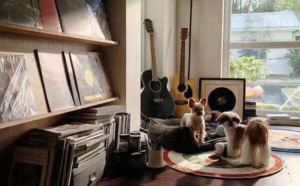 檀健次恋情曝光：女方2006年生，男方35岁，两人相差16岁。司晓迪被曝是捞女，向男性兜售隐私照换取钱财来维持“精致生活”。-第79张图片-旧杳电影网