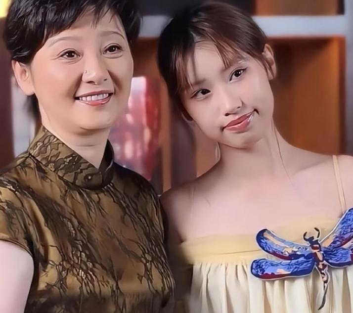 钱赚够了不装了？离婚传闻真相大白后，冯小刚一个举动打脸徐帆-第3张图片-旧杳电影网