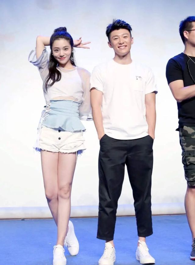 相爱15年，终于等到老公全网爆红了，她是真值得！-第9张图片-旧杳电影网