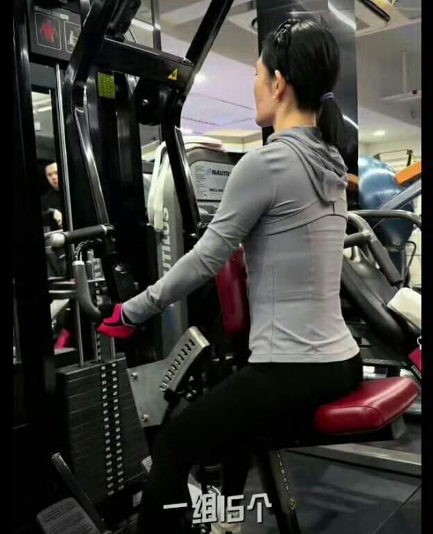 谢娜回应身材争议：用科学消解焦虑，让健康美成为女性的底气！-第4张图片-旧杳电影网