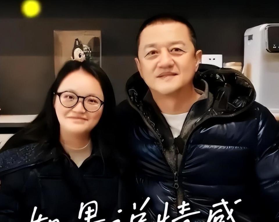 李亚鹏也没想到，自己早年救助小女孩的一个举动，竟让他口碑逆转-第2张图片-旧杳电影网